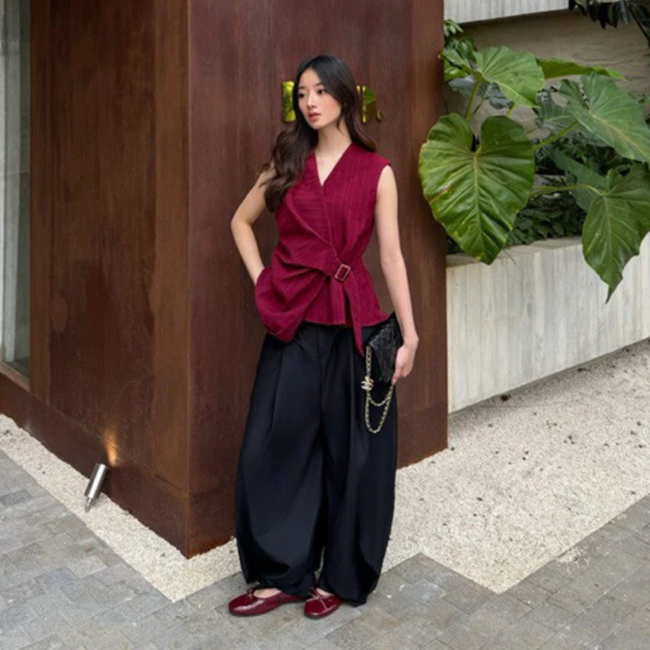 Ivy Drapery Outer Vest by Noya Authentic
