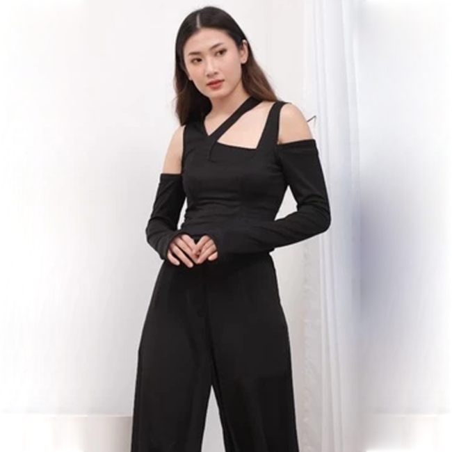 Jennie top by noya